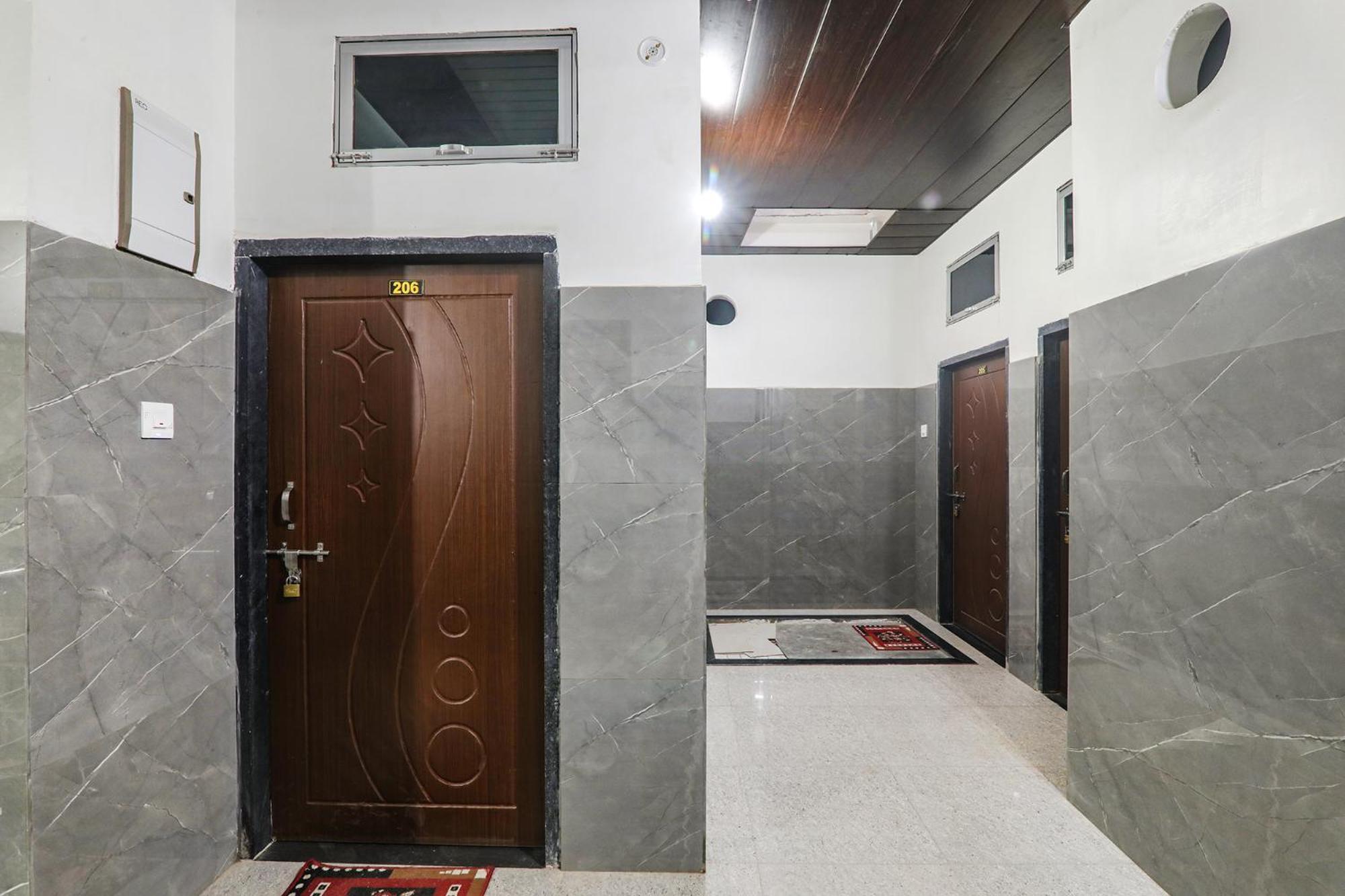 Fabexpress Milan Palace Ayodhya Exterior foto